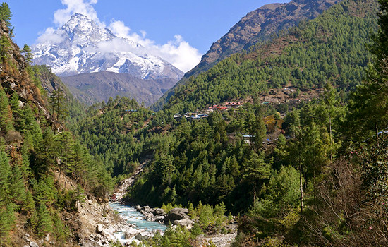 Trek to Monjo (2,900m)